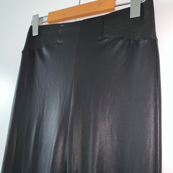 🖤 ASOS Faux leather look leggings w/elastic waist - Picture 3 of 5